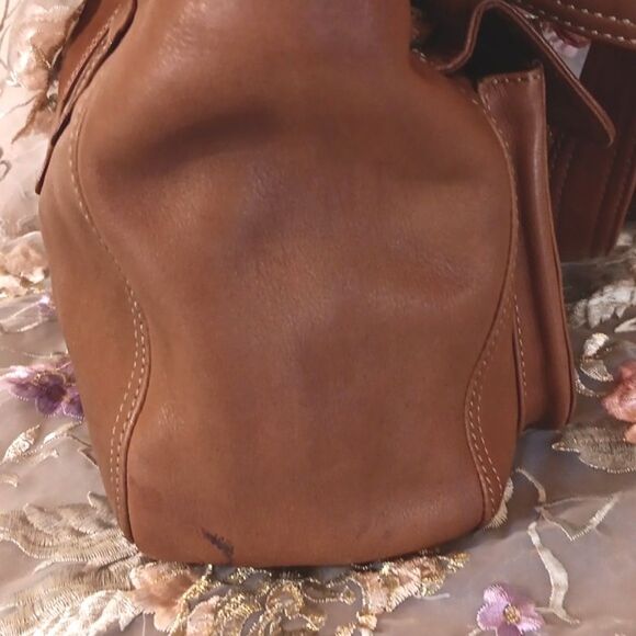 Fossil Leather Bag in Luggage Tan - Picture 6 of 16